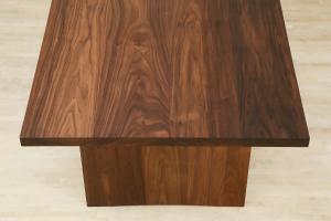 DINING TABLE AK501